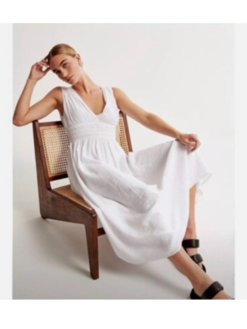 Abercrombie and Fitch XXL White V-Neck Smocked Waist long Dress